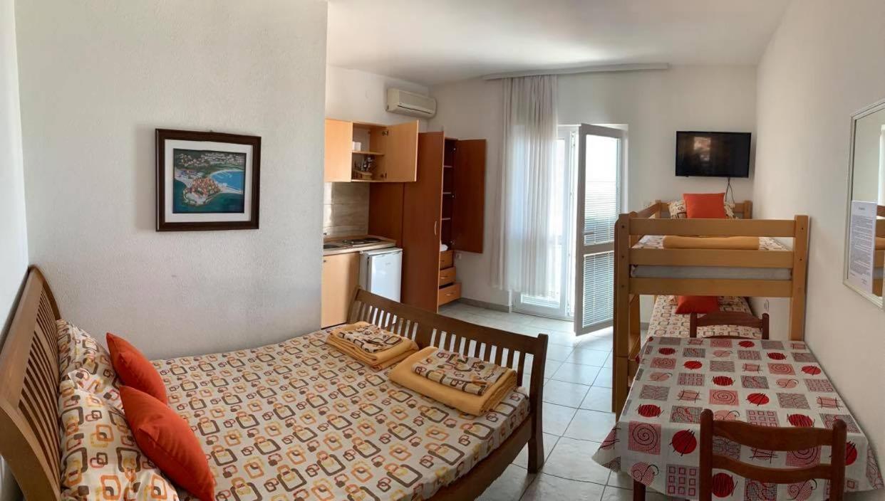 Jelic Apartmani Sutomore Buitenkant foto